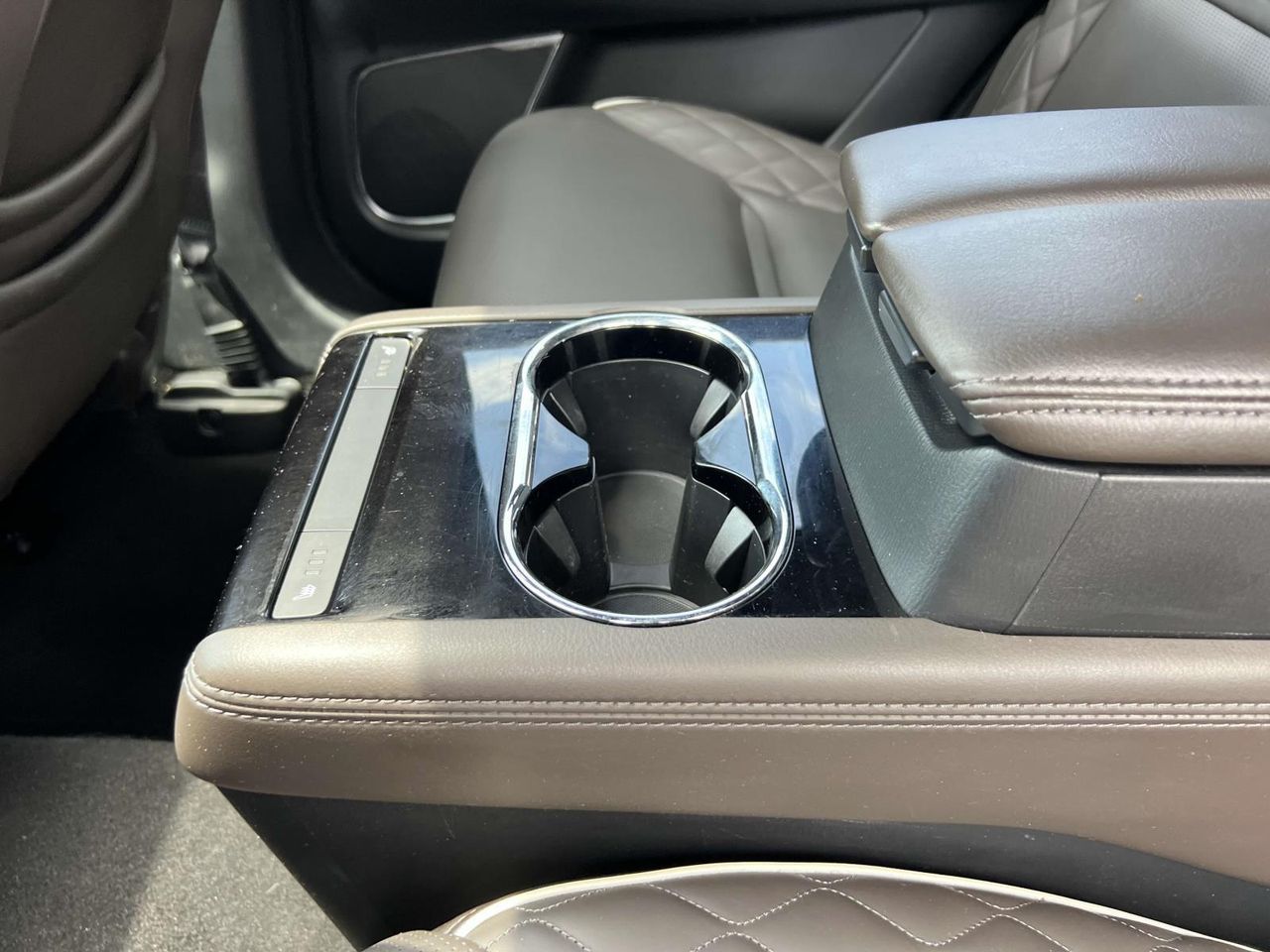 2023 Mazda CX-9 Signature photo 9