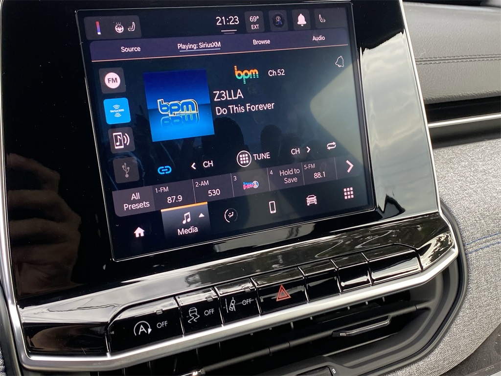 2025 Jeep Compass Latitude photo 18