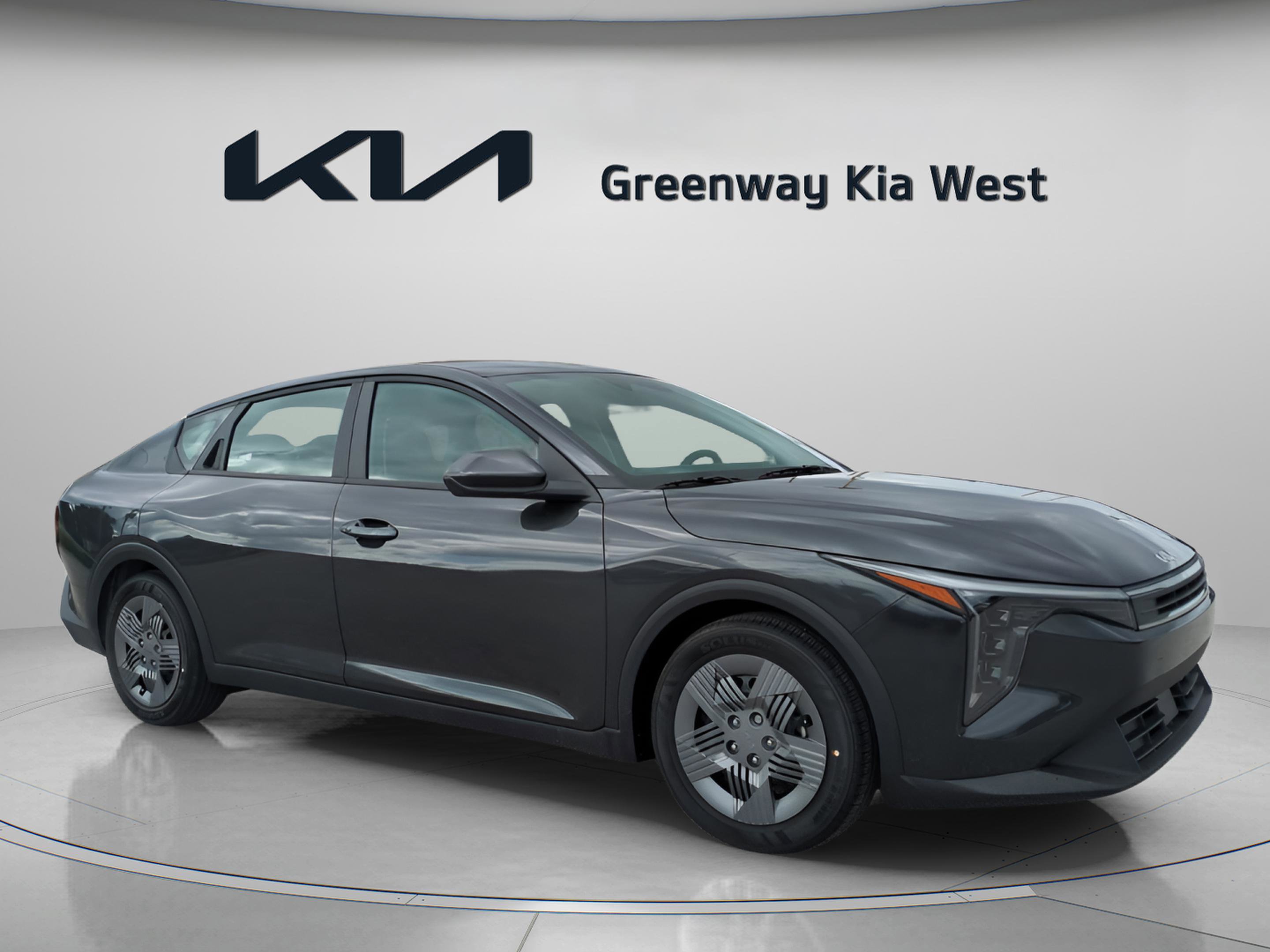 2025 Kia K4 LX photo 2