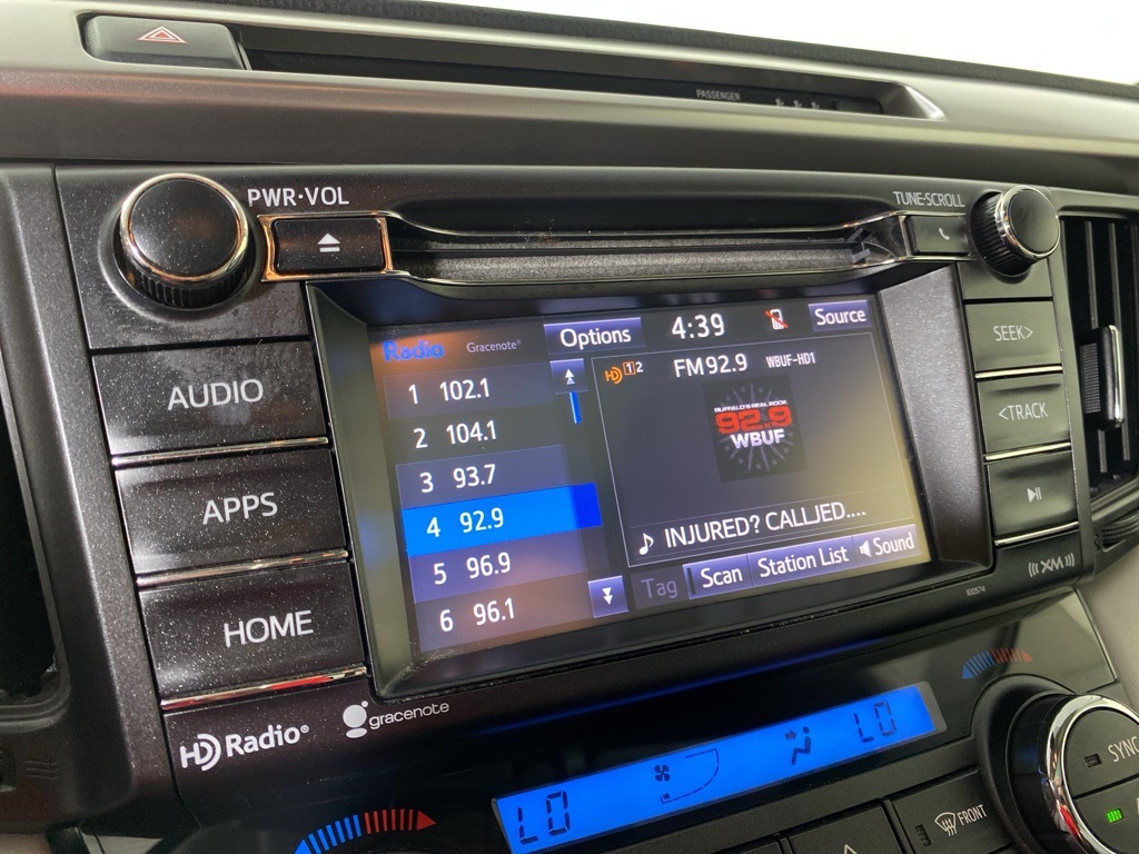 2018 Toyota RAV4 XLE photo 4