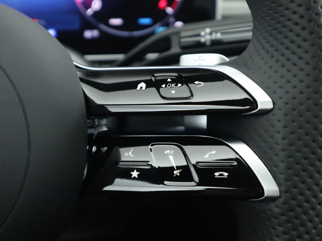 2025 Mercedes Benz C 300 photo 12