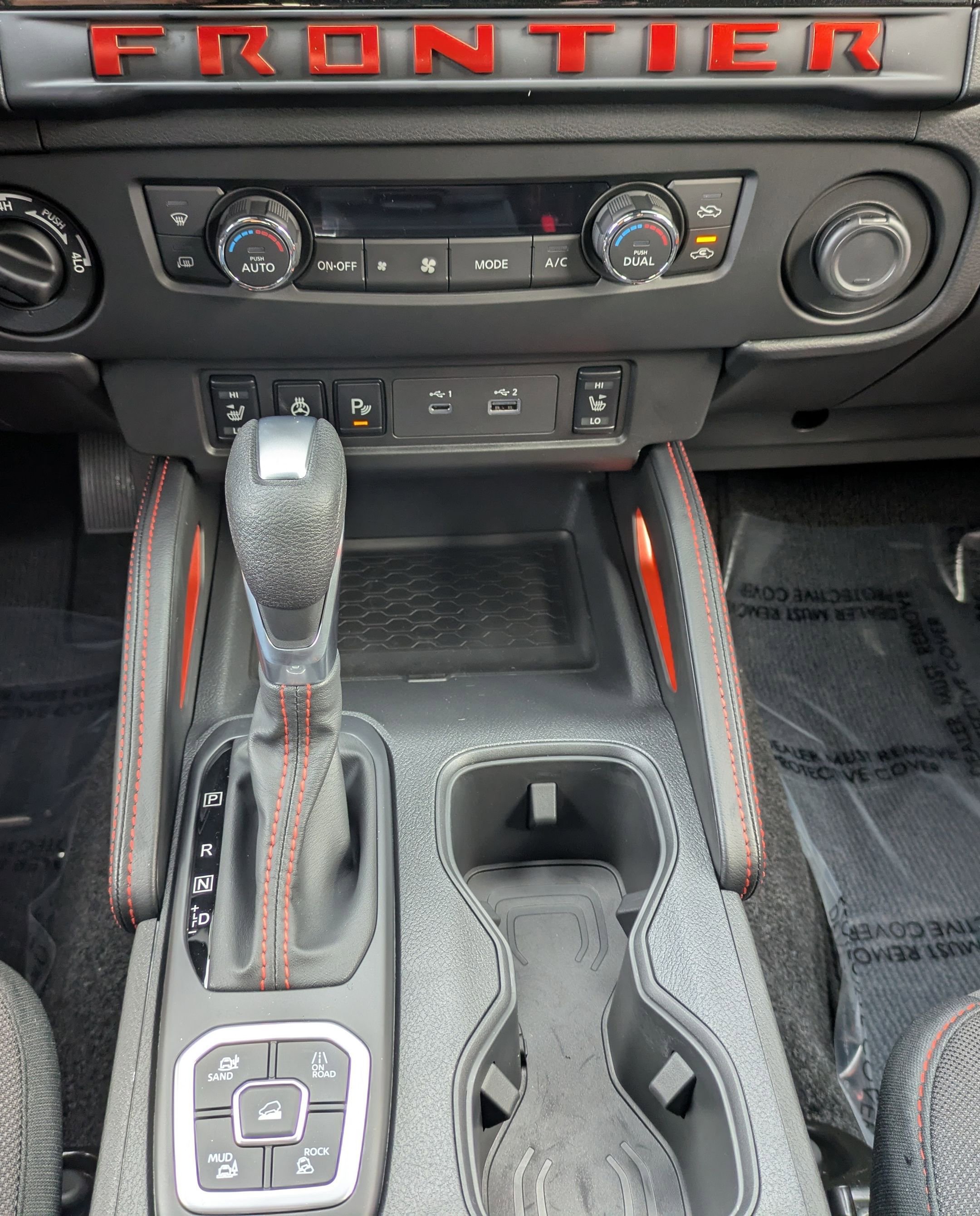 2026 Nissan Frontier PRO-4X photo 13