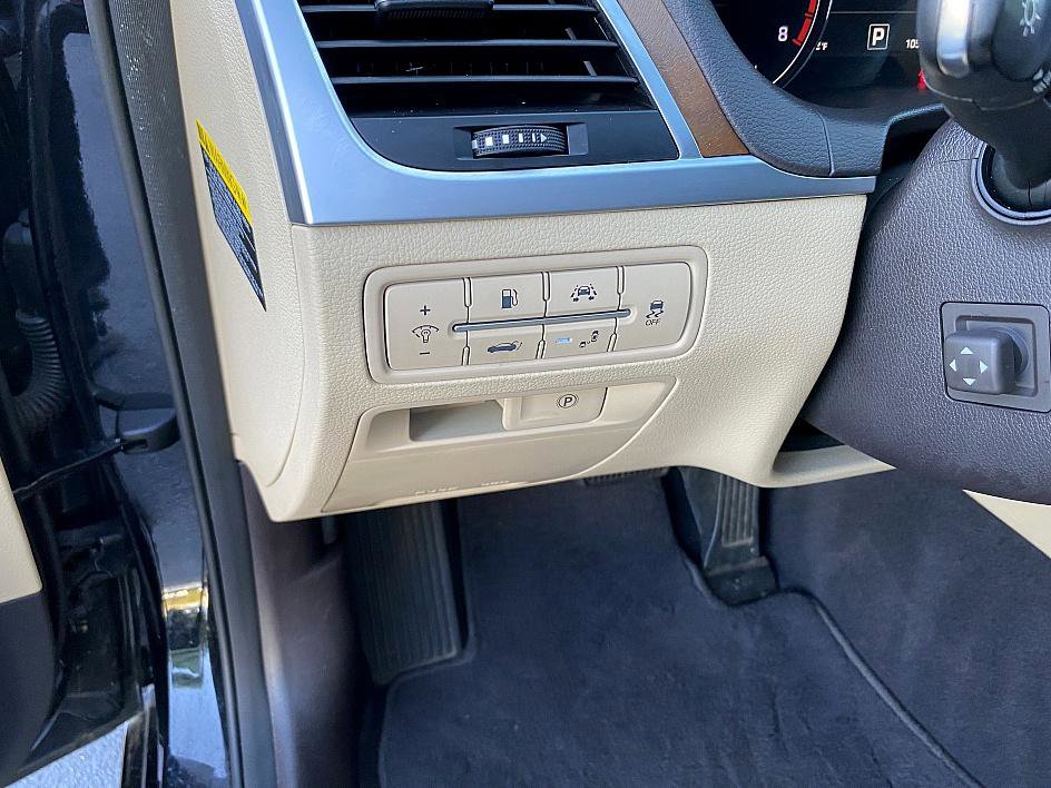 2017 Genesis G80 Ultimate photo 15