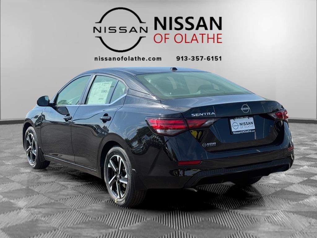 2025 Nissan Sentra SV photo 3