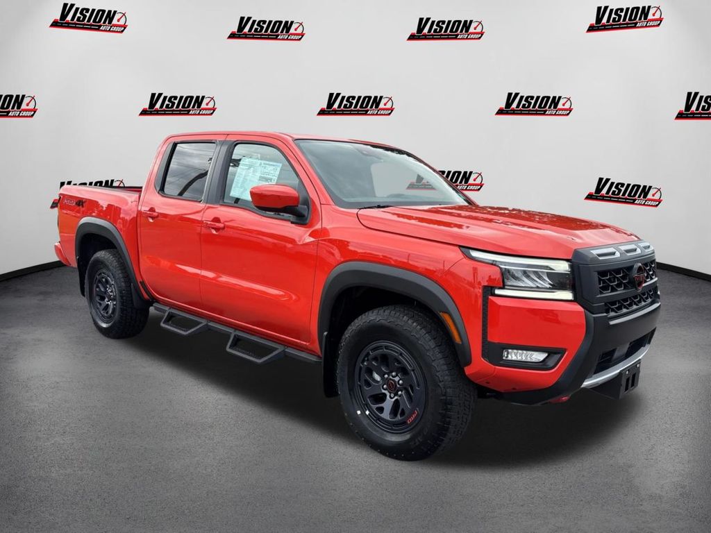 2025 Nissan Frontier PRO-4X photo 3