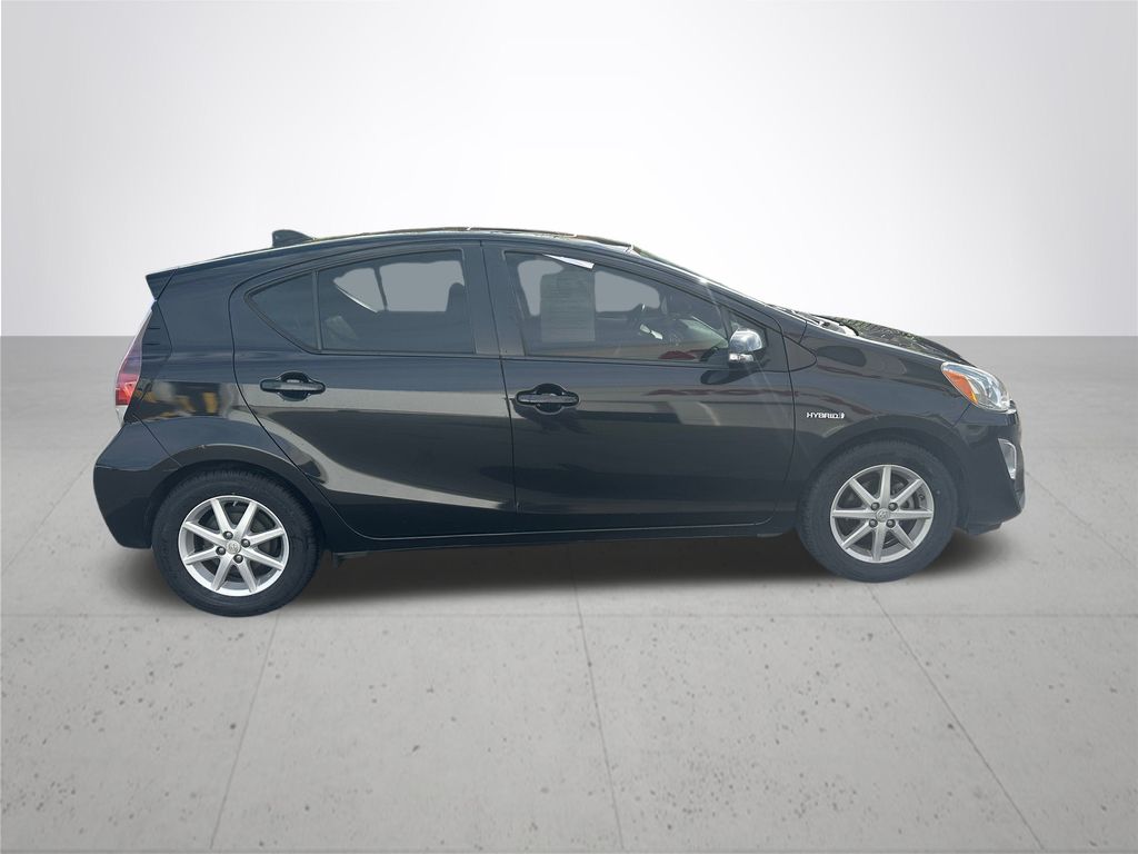2015 Toyota Prius C Four photo 6