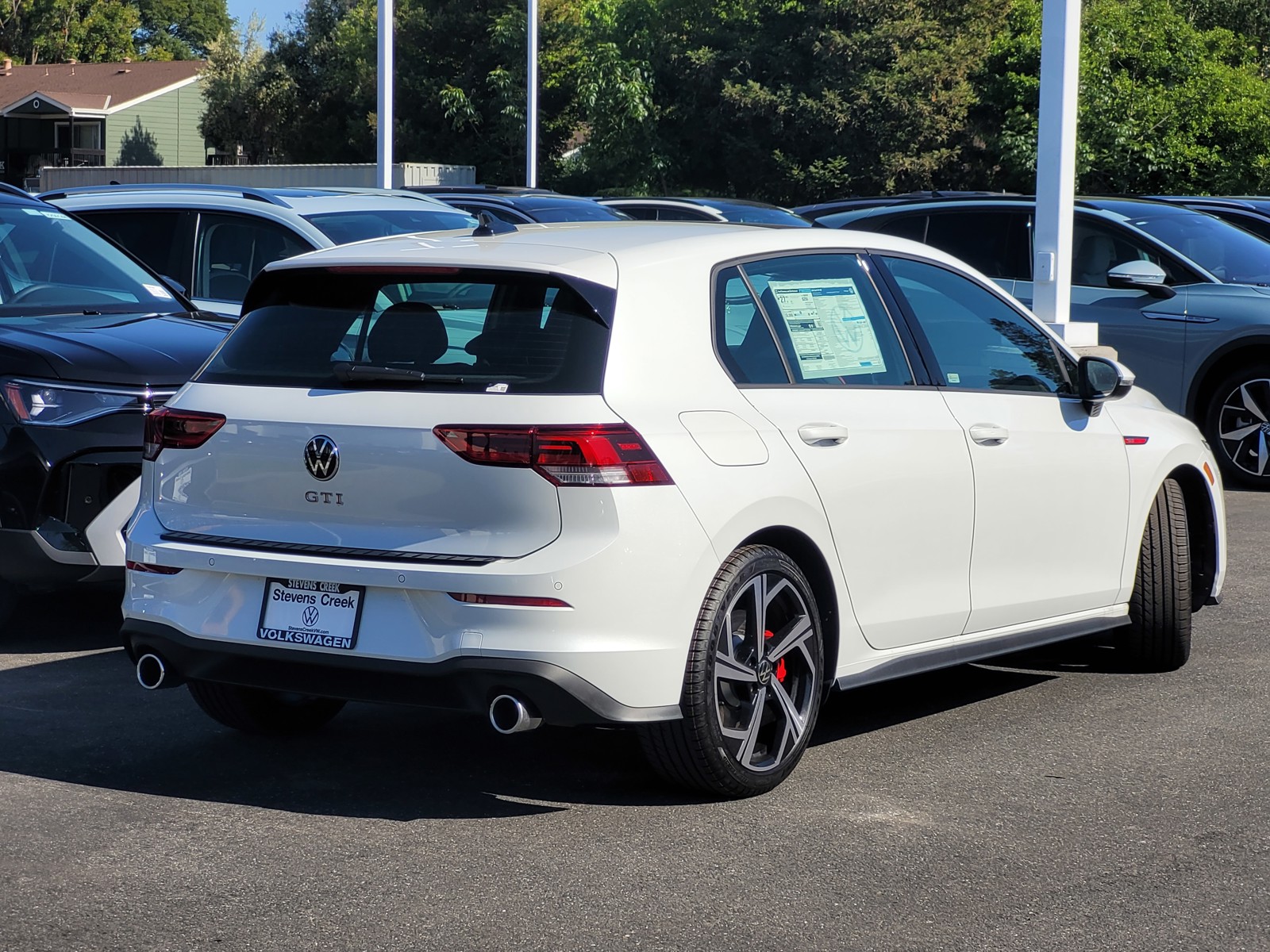 2024 Volkswagen Golf GTI SE photo 4