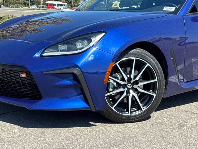 2022 Toyota GR86 Base photo 3