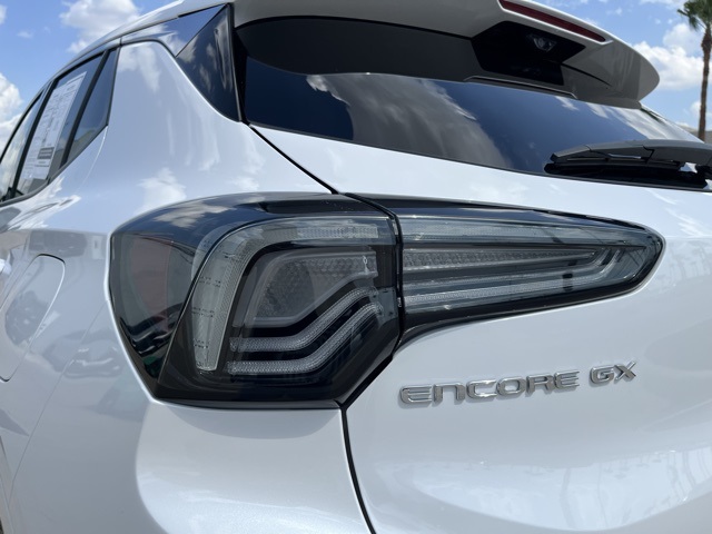 2024 Buick Encore GX Avenir photo 8