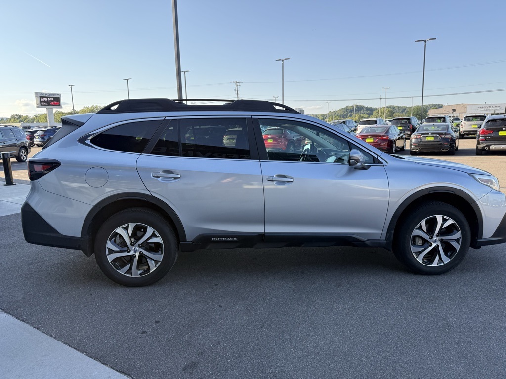 2022 Subaru Outback Limited photo 4
