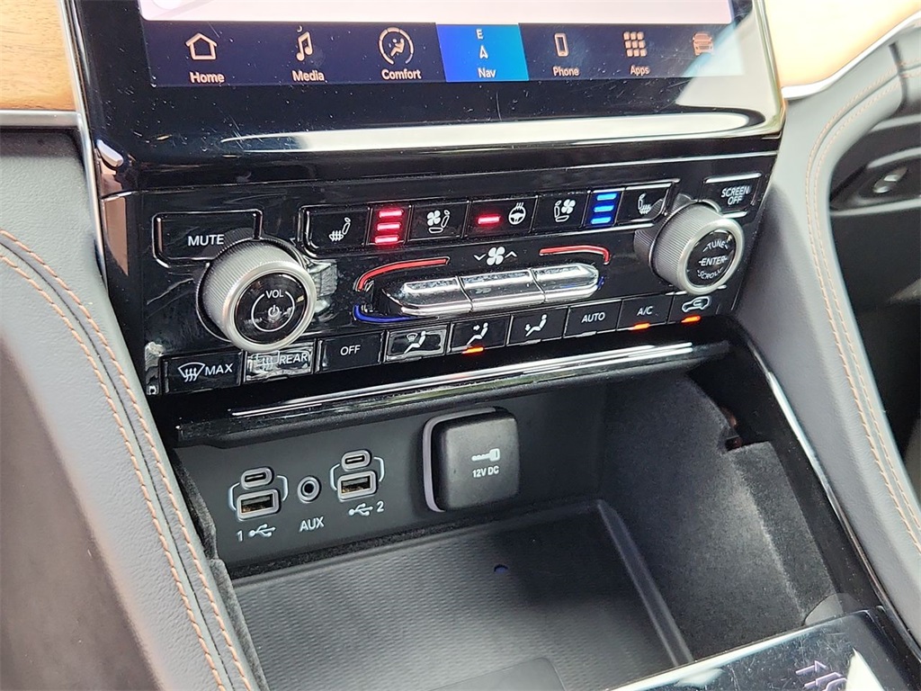 2021 Jeep Grand Cherokee L Summit Reserve photo 15
