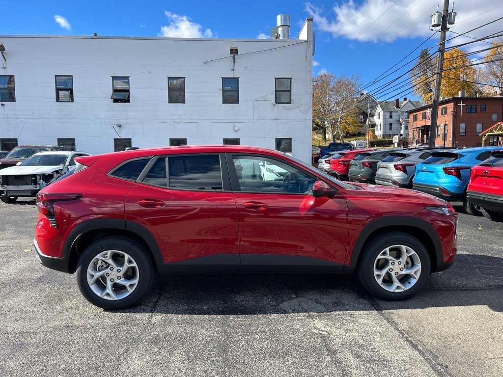 2026 Chevrolet Trax LS photo 2