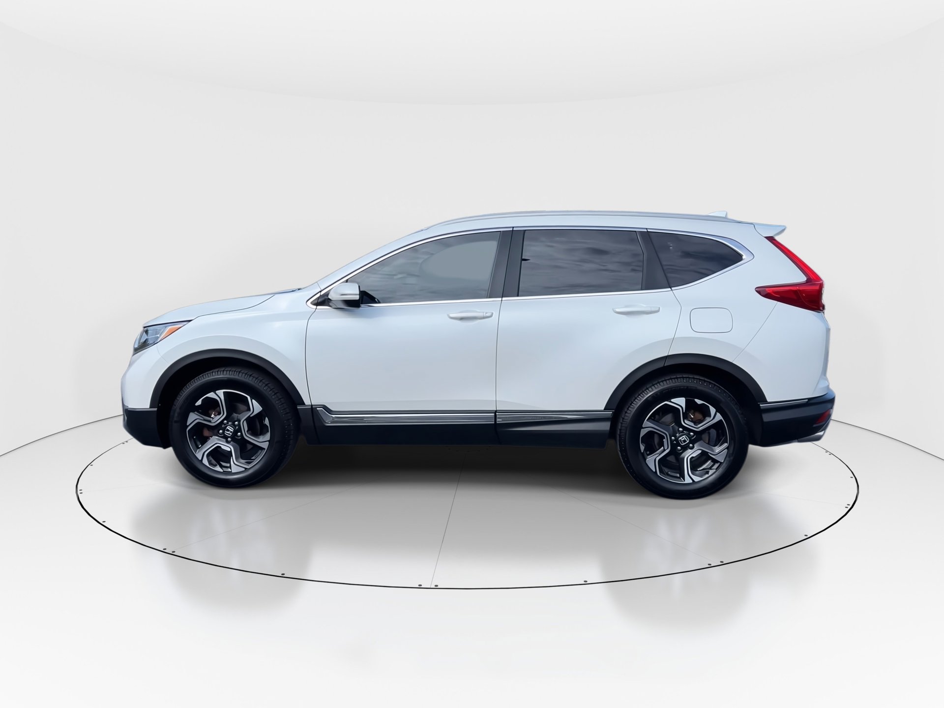 2018 Honda CR-V Touring photo 5