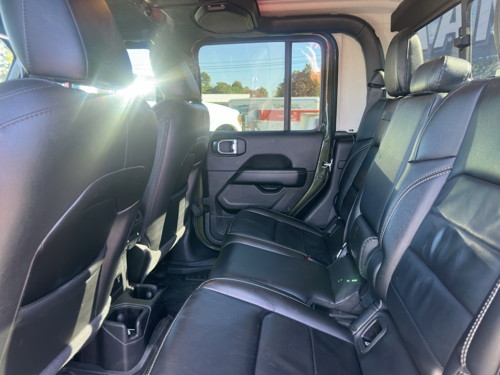 2021 Jeep Gladiator Overland photo 2