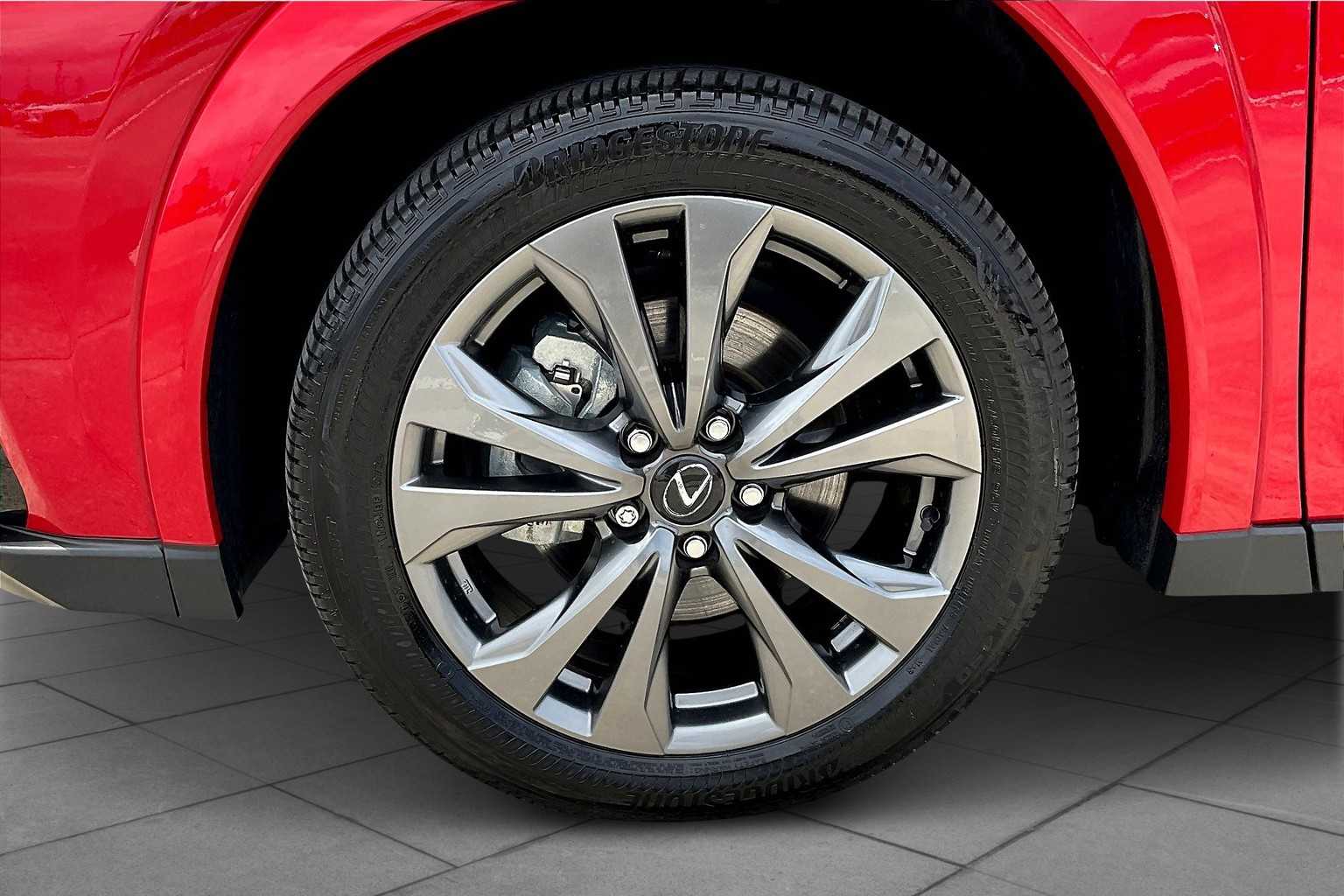 2025 Lexus UX F SPORT Handling photo 10