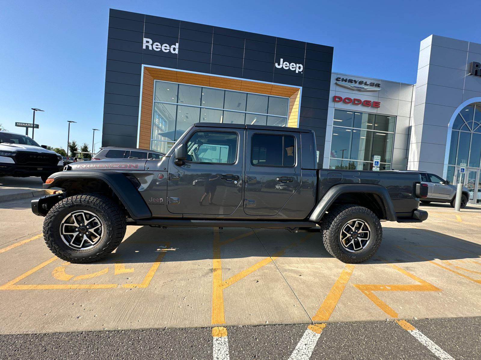 2025 Jeep Gladiator Rubicon photo 3