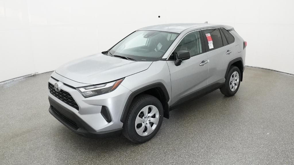 2025 Toyota RAV4 LE's photo