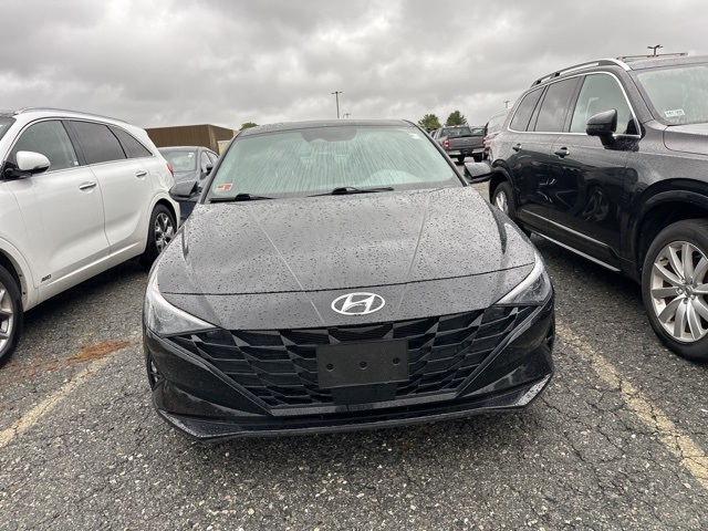 2023 Hyundai Elantra SEL Convenience photo 2