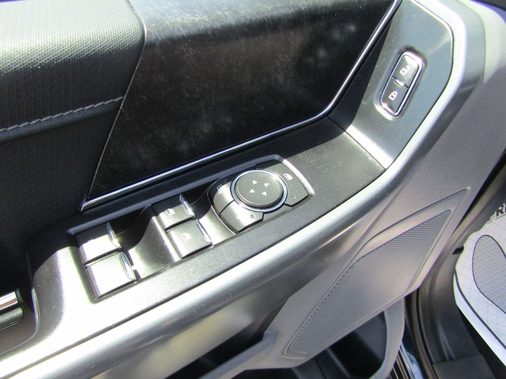 2023 Ford F-150 XLT photo 10