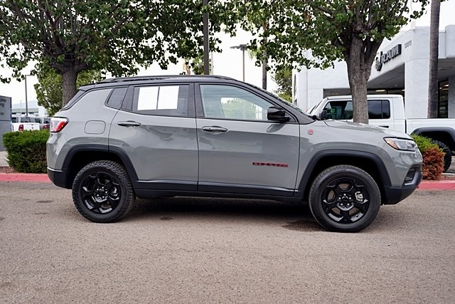 2023 Jeep Compass Trailhawk photo 6