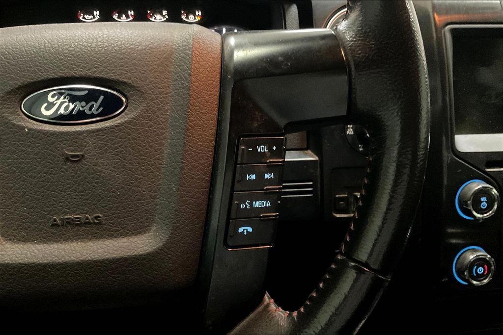 2014 Ford F-150 FX4 photo 16