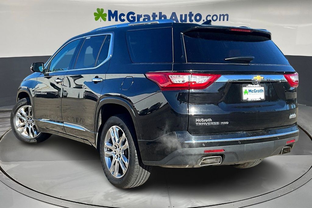 2019 Chevrolet Traverse High Country photo 2