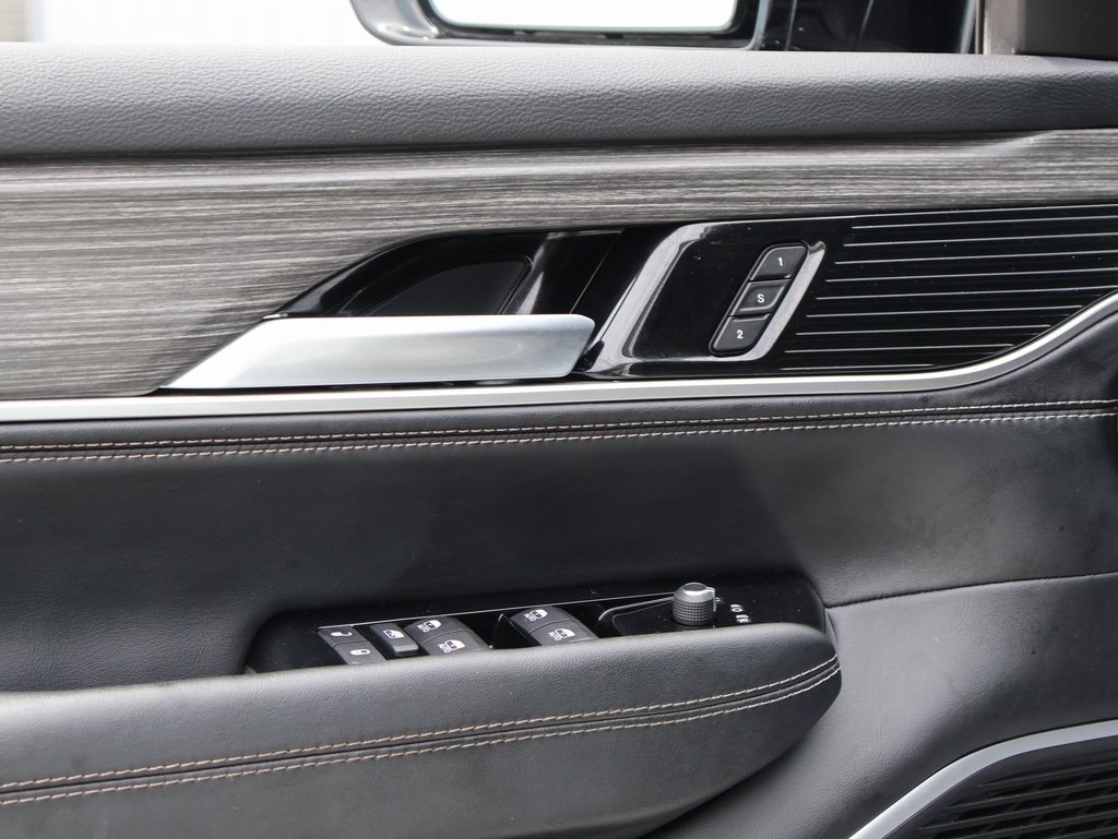 2024 Jeep Wagoneer Series III photo 22