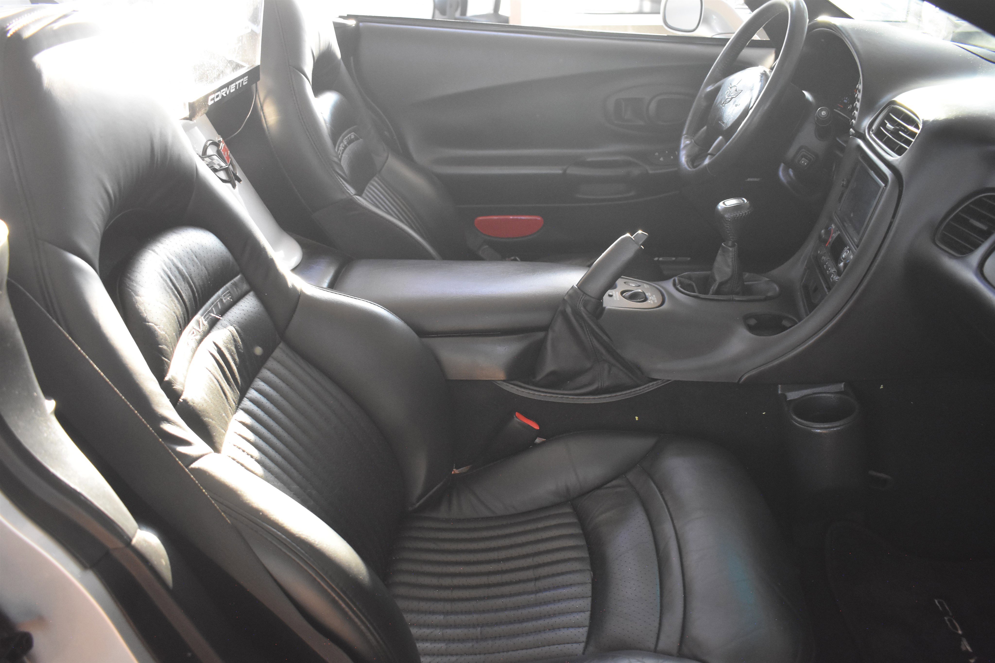 2001 Chevrolet Corvette photo 10