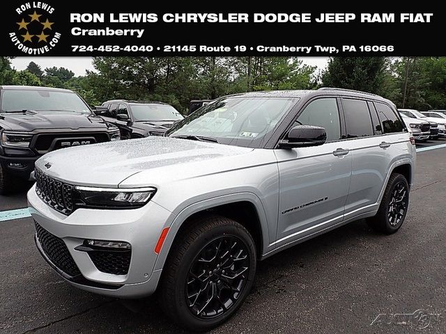 2025 Jeep Grand Cherokee Summit Reserve's photo