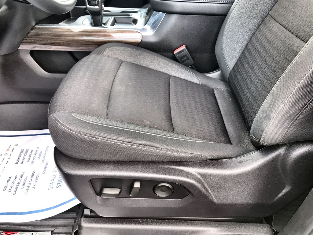 2024 Chevrolet Silverado 1500 RST photo 11