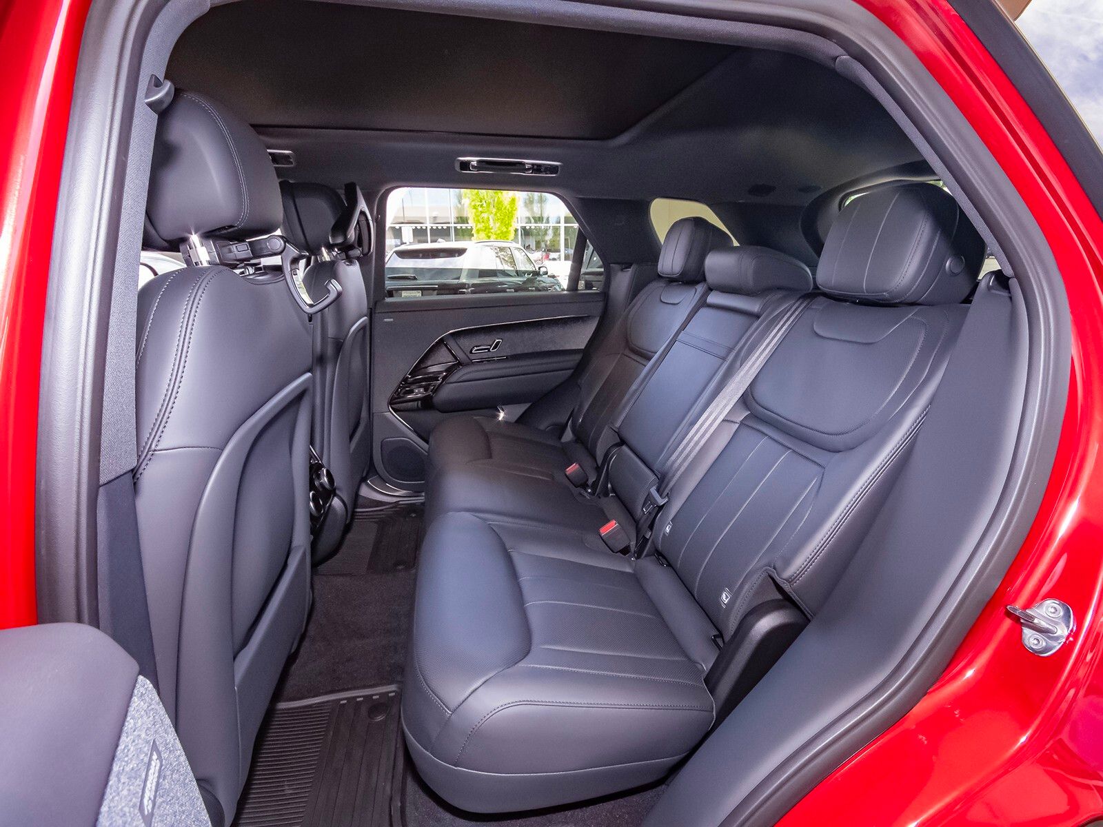 2025 Land Rover Range Rover Sport SE photo 37