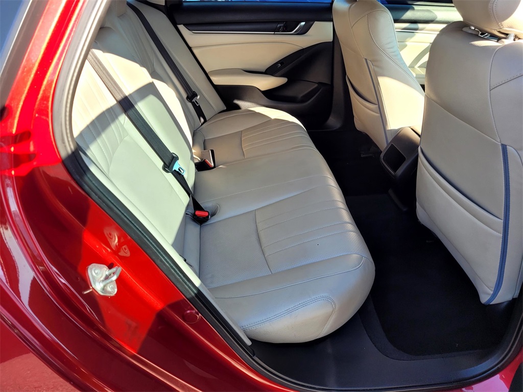 2019 Honda Accord LX photo 16