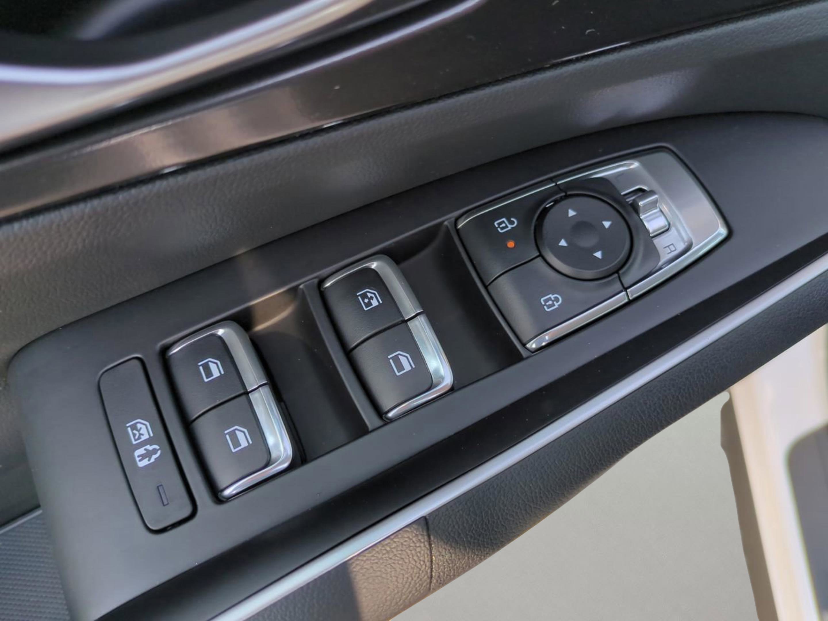 2025 Kia Sorento EX photo 22