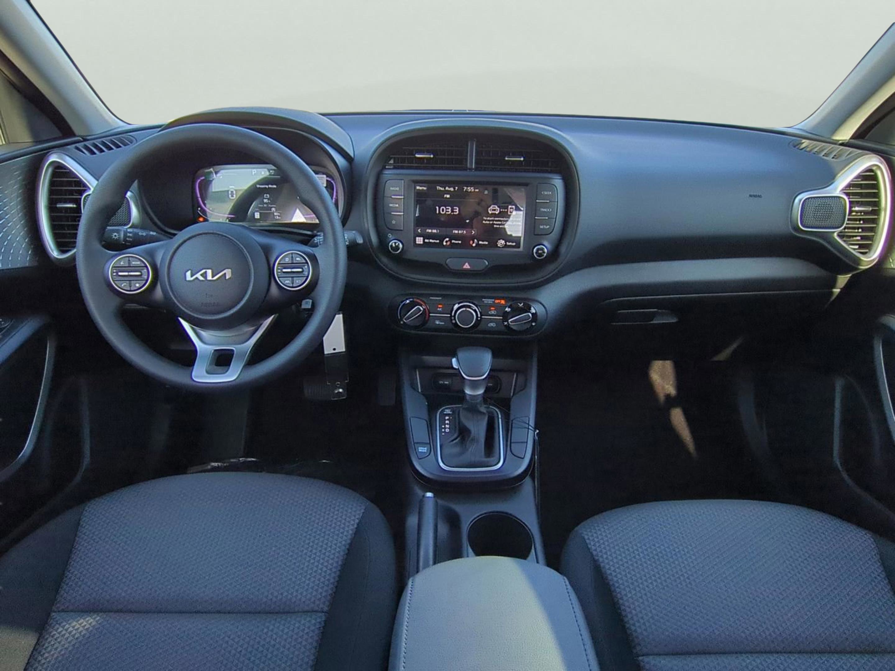 2025 Kia Soul LX photo 15