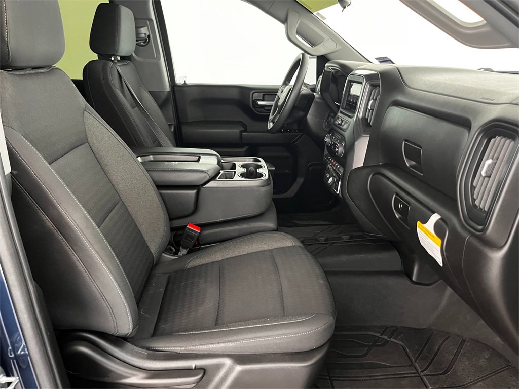 2022 Chevrolet Silverado 1500 Custom photo 28