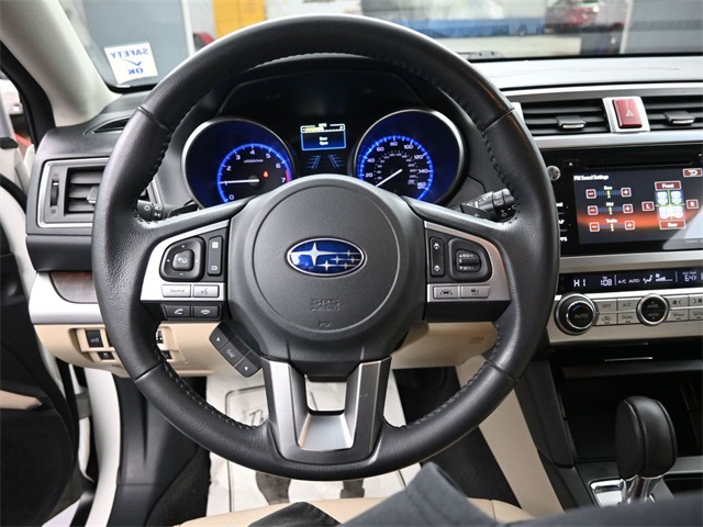 2017 SUBARU OUTBACK - Image 15