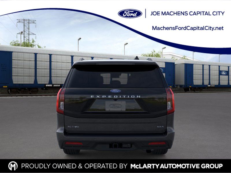 2025 Ford Expedition MAX photo 6