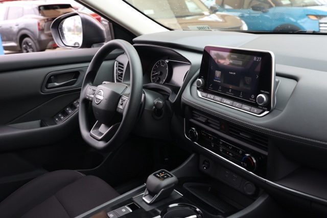 2026 Nissan Rogue S photo 20