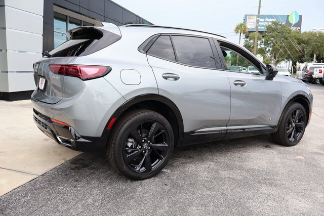 2025 Buick Envision Sport Touring photo 7