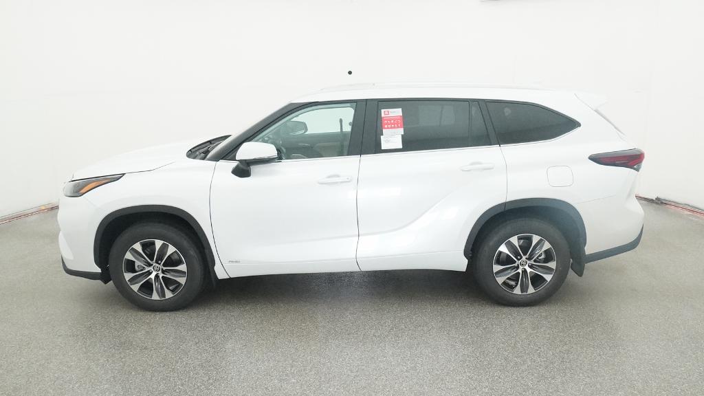 2025 Toyota Highlander Hybrid XLE photo 8
