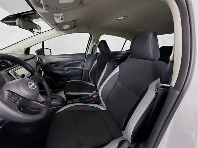 2025 Nissan Versa S photo 4