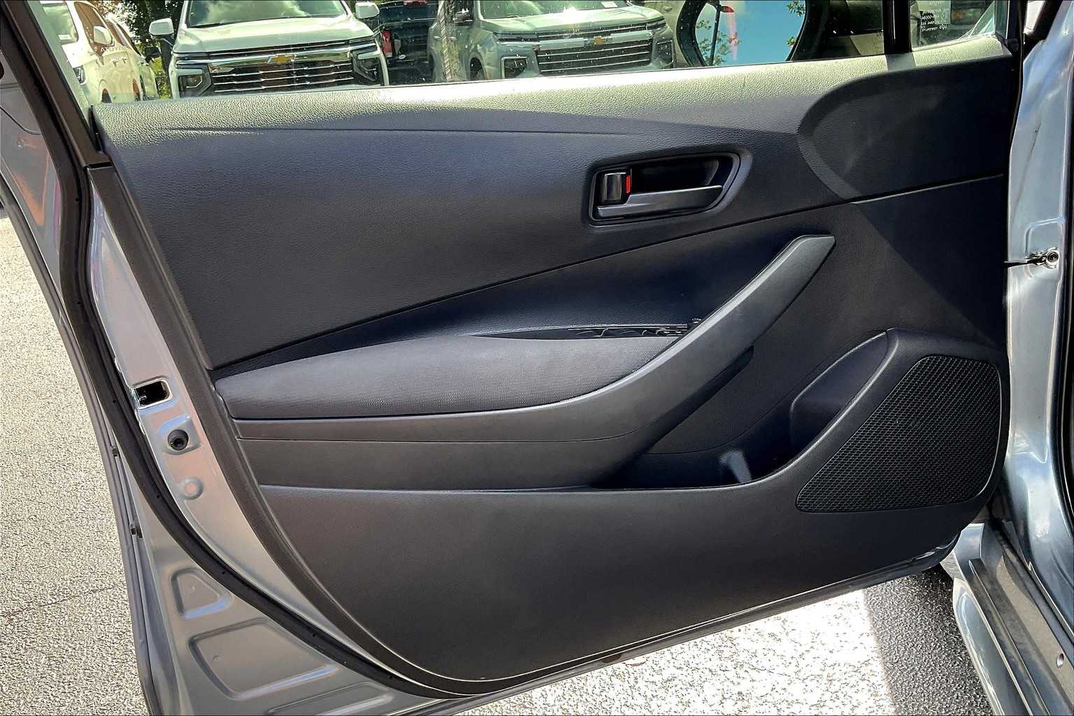 2023 Toyota Corolla Hybrid LE photo 21