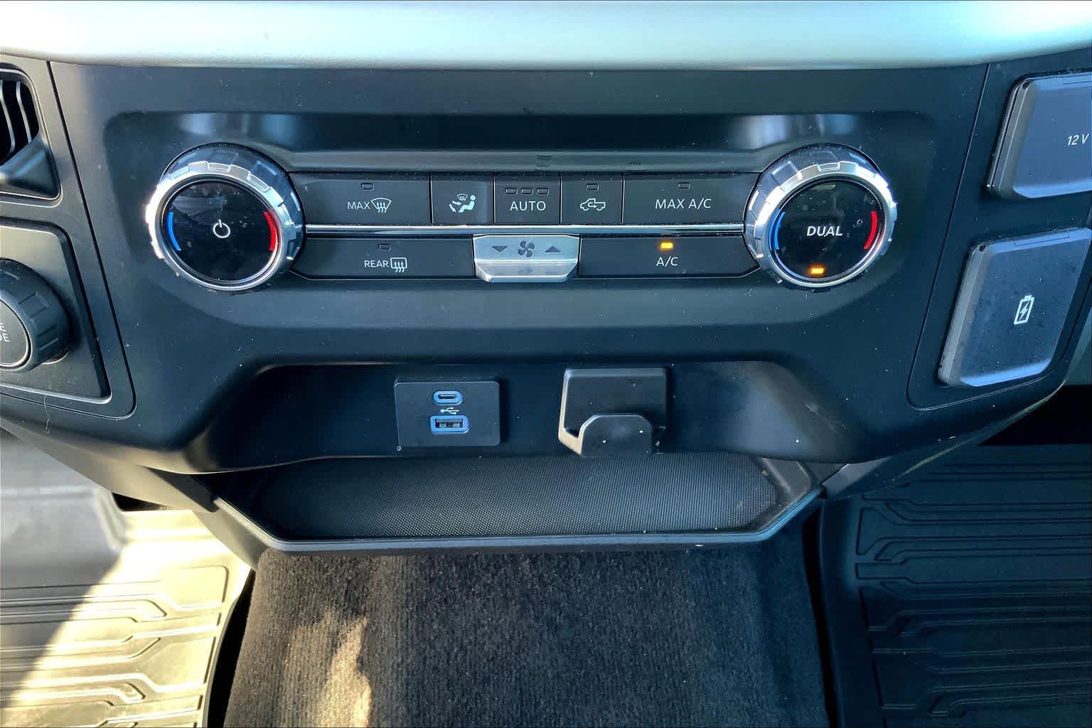 2022 Ford F-150 XLT - Photo 32