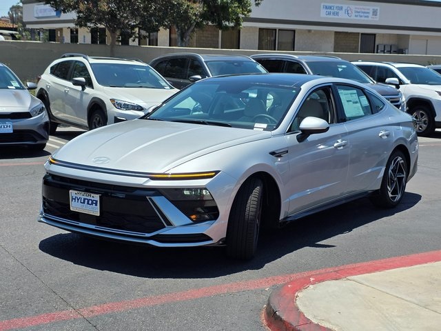 2025 Hyundai Sonata SEL Convenience photo 4