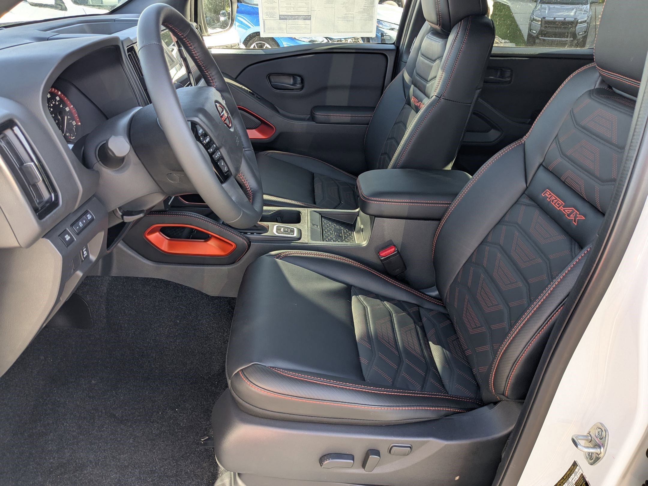 2026 Nissan Frontier Crew Cab PRO-4X photo 14