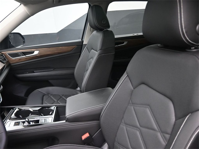 2025 Volkswagen Atlas SE Technology photo 32