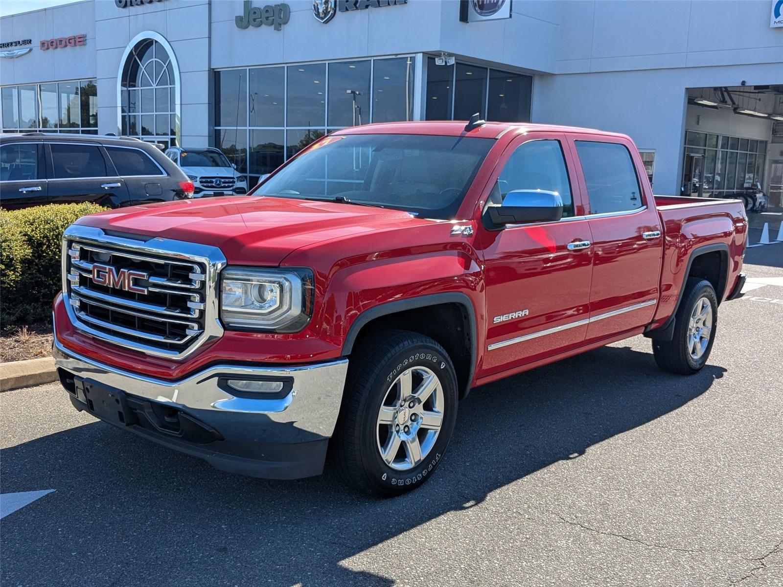 2017 GMC Sierra 1500 SLT's photo