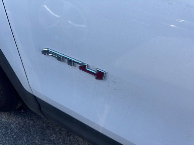 Used 2023 Summit White GMC AT4 image 7