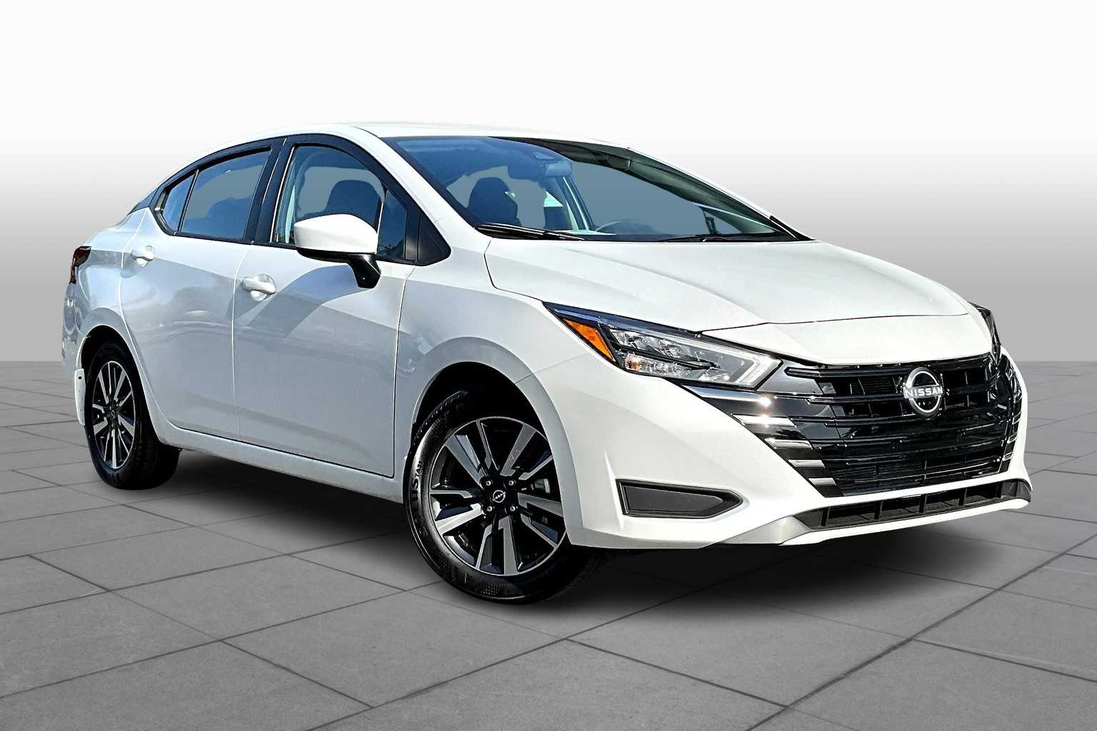 2025 Nissan Versa SV photo 2