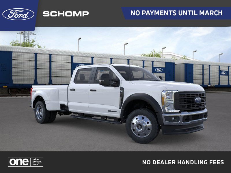 2026 Ford F-450 Super Duty XL's photo